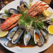如果你喜欢海鲜类食物哪些餐馆有出色的海鲜菜单呢？