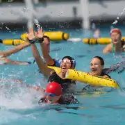 是否有一些特定类型的活动最适合在这个季节进行？例如户外运动游泳等？
