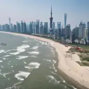 上海附近有海滩或海岸线吗？如果有的话是哪些城市和地区？