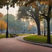 在烟台市区内可以找到哪些风景优美安静宜人的公园或广场呢？