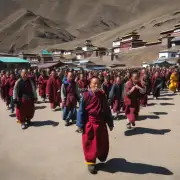 藏族人一般会去哪里进行朝圣？