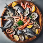 哪些餐厅提供正宗的新鲜海鲜菜肴呢？