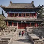 如果你去西安旅游你会去哪些寺庙或者宫殿参观呢？