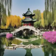 北京有很多公园和花园供人休闲散步吗？ 如果是的话哪些是最受欢迎的选择呢？